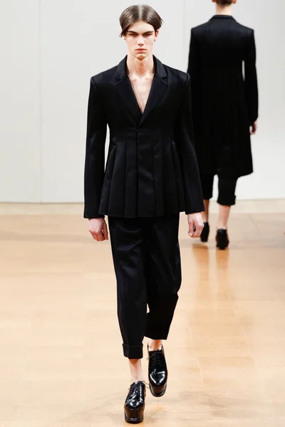 Look 26